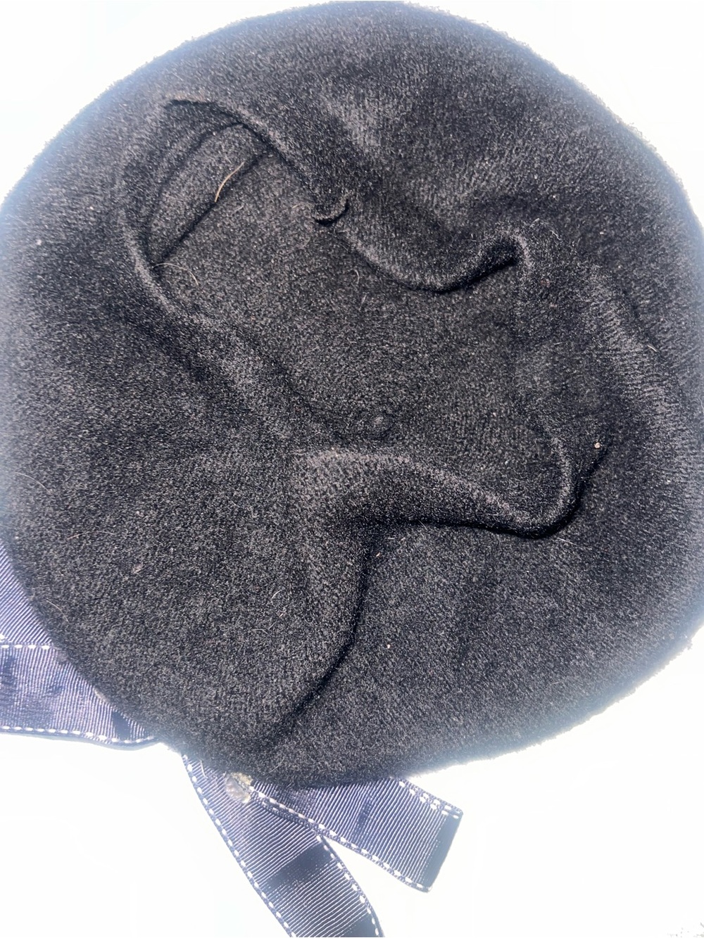 Black Bow Beret - Picture 5 of 8